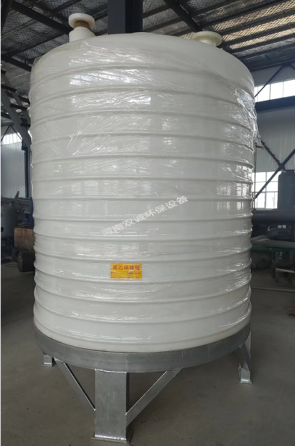 客户定制的5方锥底聚乙烯储罐(PE罐)已交货